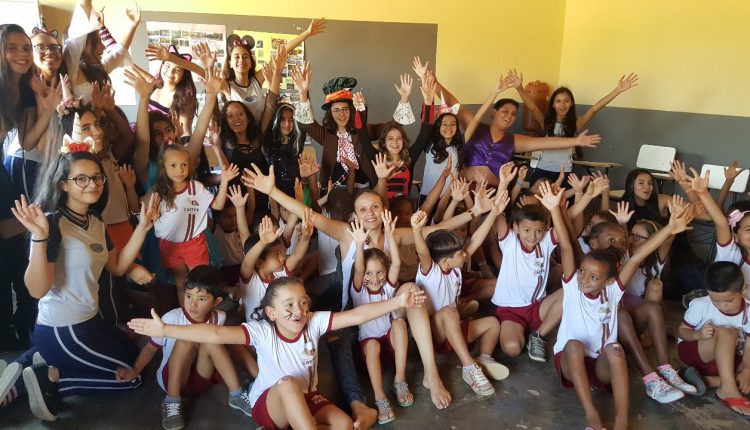 Alunos da Coopec realizam projeto Jovem Solidário em escola municipal do povoado de Tanquinho